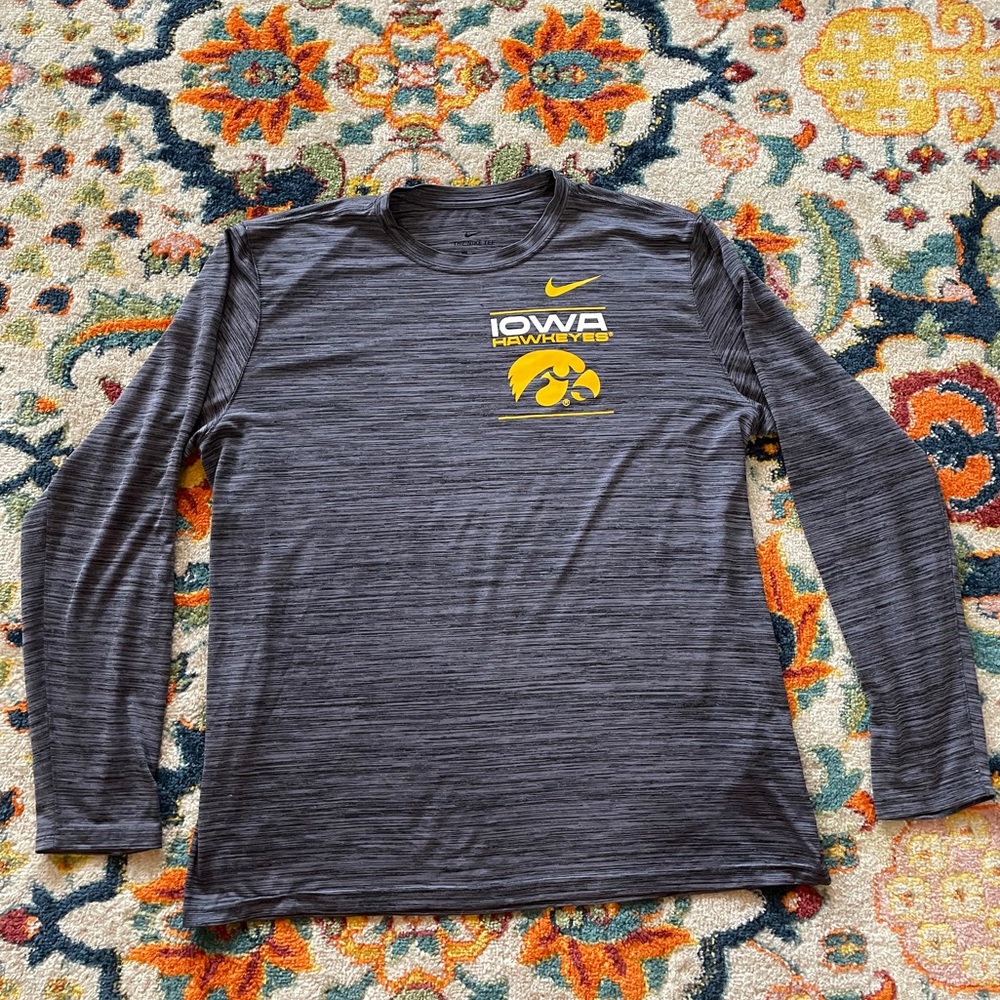 Iowa Hawkeyes Nike LS shirt